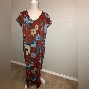 ‼️5 FOR $15‼️ C+Y Knitted Floral Maxi Dress